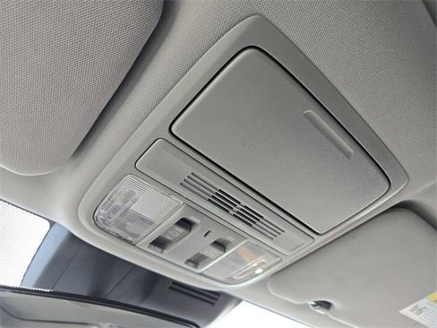 Used 2022 Honda CR-V EX image 19