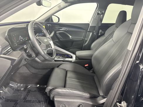 Used 2025 Audi Q5 Premium Plus w/ Premium Plus AWD/4WD image 19