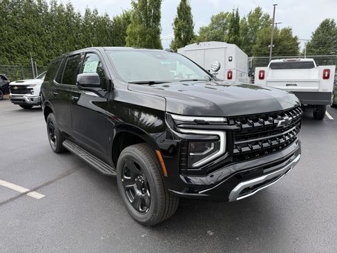 New 2025 Chevrolet Tahoe 4WD image 2