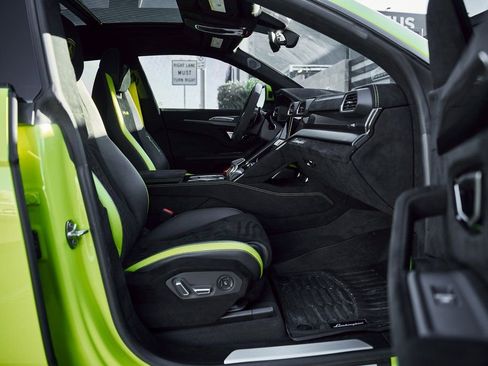 Used 2024 Lamborghini Urus Performante image 30