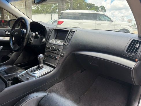 Used 2011 INFINITI G37 Journey w/ Premium Pkg RWD image 17
