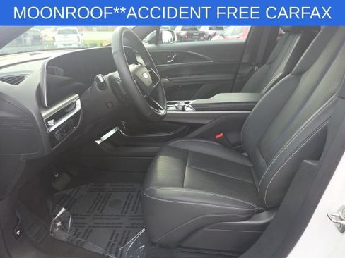 Used 2024 Cadillac Lyriq Sport RWD image 27