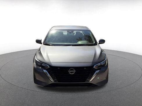 Used 2025 Nissan Sentra SV image 4