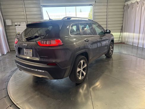 Used 2020 Jeep Cherokee Limited AWD/4WD image 4
