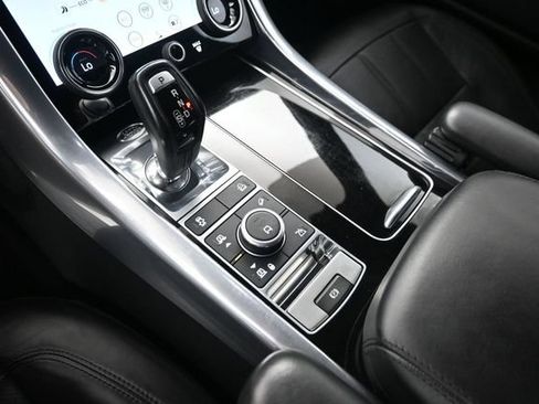 Used 2019 Land Rover Range Rover Sport Supercharged AWD/4WD image 27