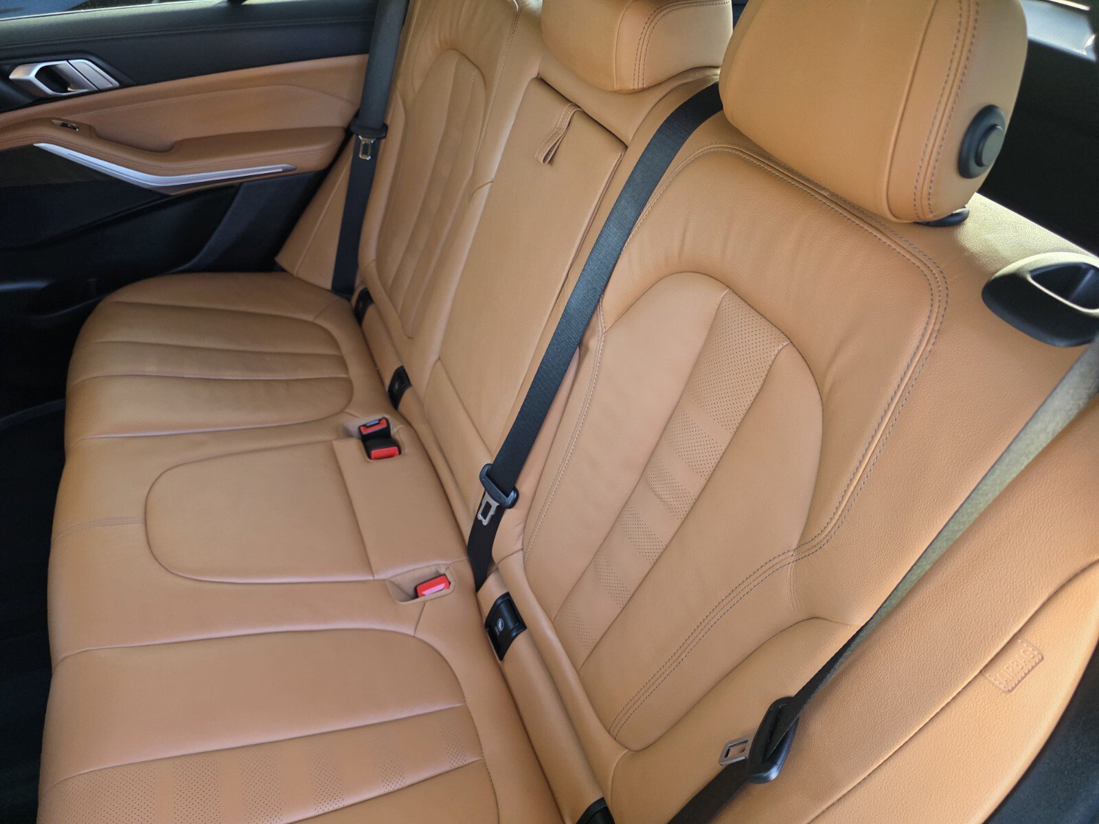 Used 2022 BMW X5 xDrive40i w/ Luxury Seating Package AWD/4WD image 16