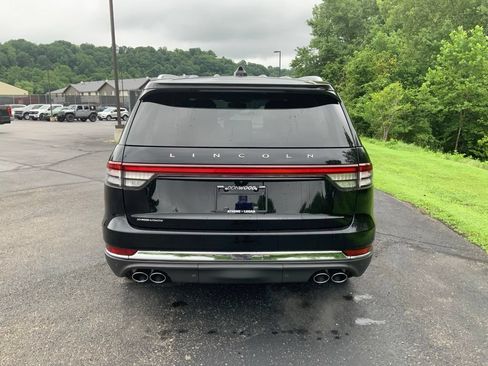 Used 2025 Lincoln Aviator Reserve AWD/4WD image 11