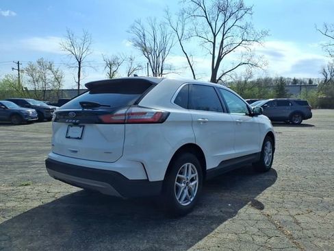 Used 2023 Ford Edge SEL w/ Convenience Package AWD/4WD image 5