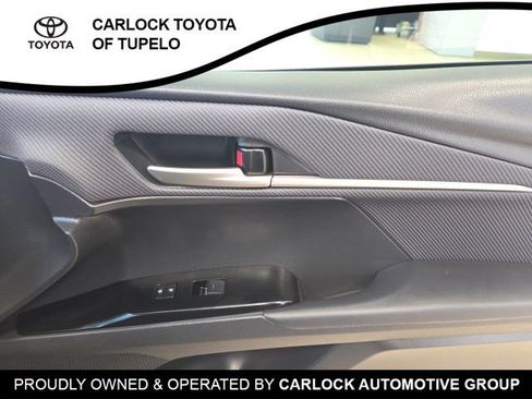 Used 2025 Toyota Camry SE w/ Convenience Package FWD image 21