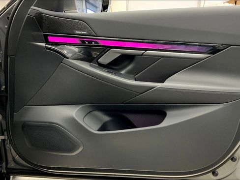 Used 2025 BMW i5 xDrive40 w/ Premium Package image 27