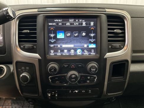 Used 2017 RAM 2500 SLT AWD/4WD image 19