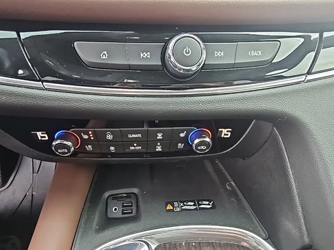 Used 2020 Buick Enclave Avenir w/ Avenir Technology Package image 28