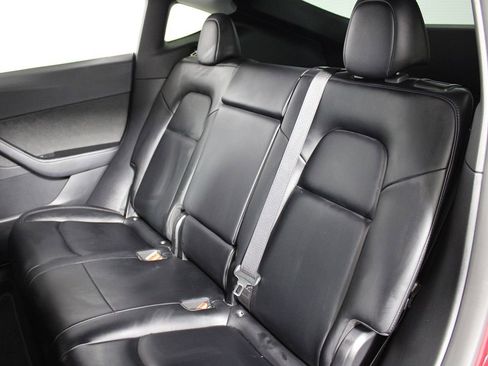 Used 2021 Tesla Model Y Long Range image 25