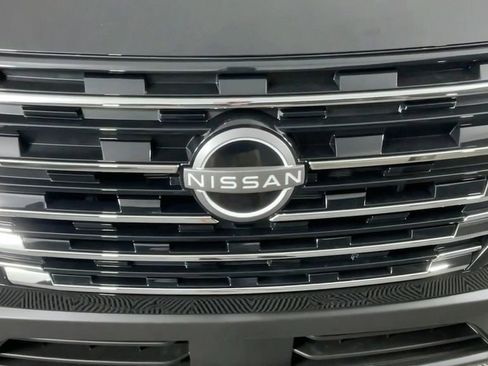 New 2025 Nissan Rogue S image 10