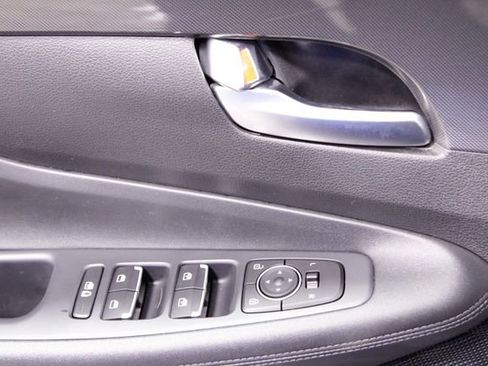 Used 2023 Hyundai Santa Fe SEL image 22