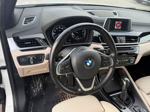 Used 2018 BMW X2 sDrive28i w/ Convenience Package FWD image 16