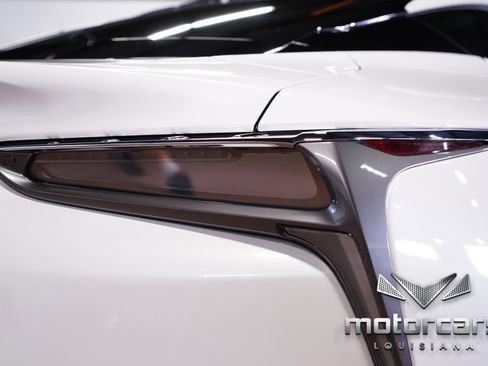 Used 2018 Lexus LC 500 w/ Performance Package image 19