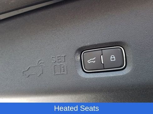 Used 2025 Ford Expedition Max Platinum image 11