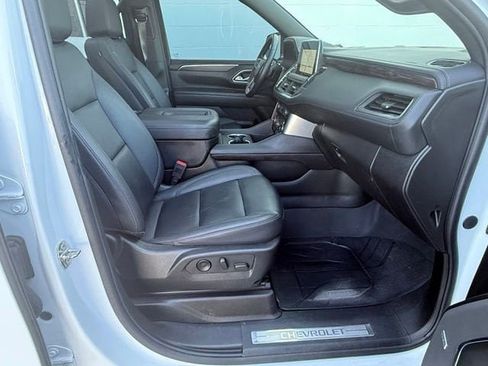 Used 2023 Chevrolet Tahoe Z71 w/ Luxury Package AWD/4WD image 21
