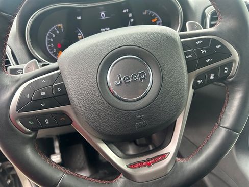 Used 2019 Jeep Grand Cherokee Trailhawk w/ Trailhawk Luxury Group image 23