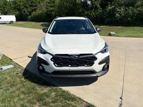 Used 2024 Subaru Crosstrek 2.0i Premium w/ Crosstrek Mirror Package AWD/4WD image 12