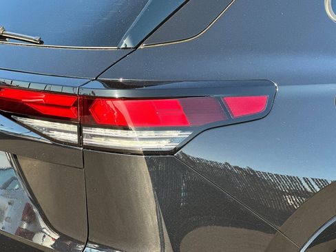 New 2026 Volkswagen Tiguan SE R-Line FWD image 7