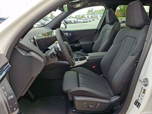New 2026 BMW X3 xDrive30i AWD/4WD image 8