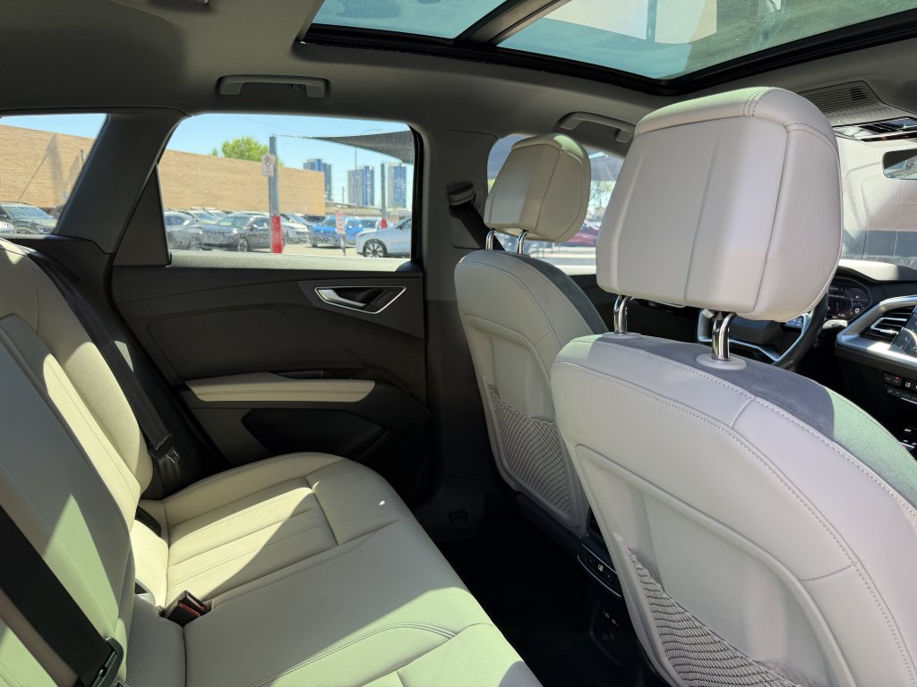 Used 2024 Audi Q4 e-tron Premium Plus w/ Premium Plus AWD/4WD image 39