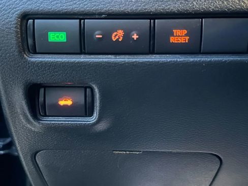 Used 2021 Nissan Sentra SV image 25