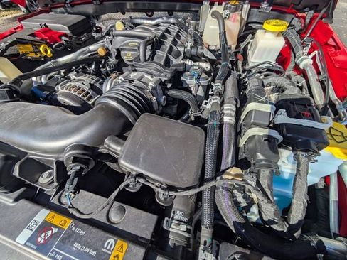 Used 2024 Jeep Gladiator Sport image 21