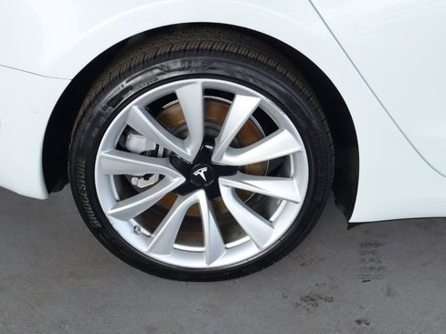 Used 2018 Tesla Model 3 Long Range AWD/4WD image 5