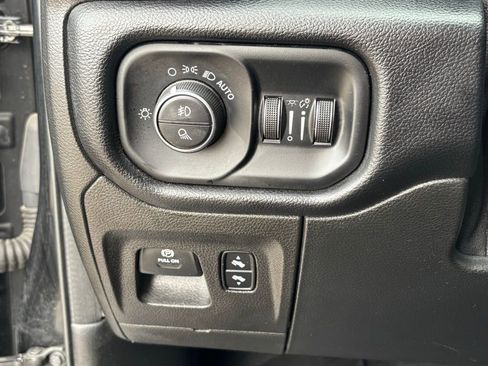 Used 2019 RAM 1500 Big Horn image 24