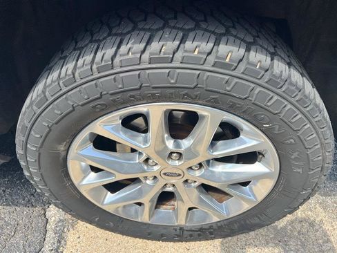 Used 2021 Ford Expedition XLT RWD image 24
