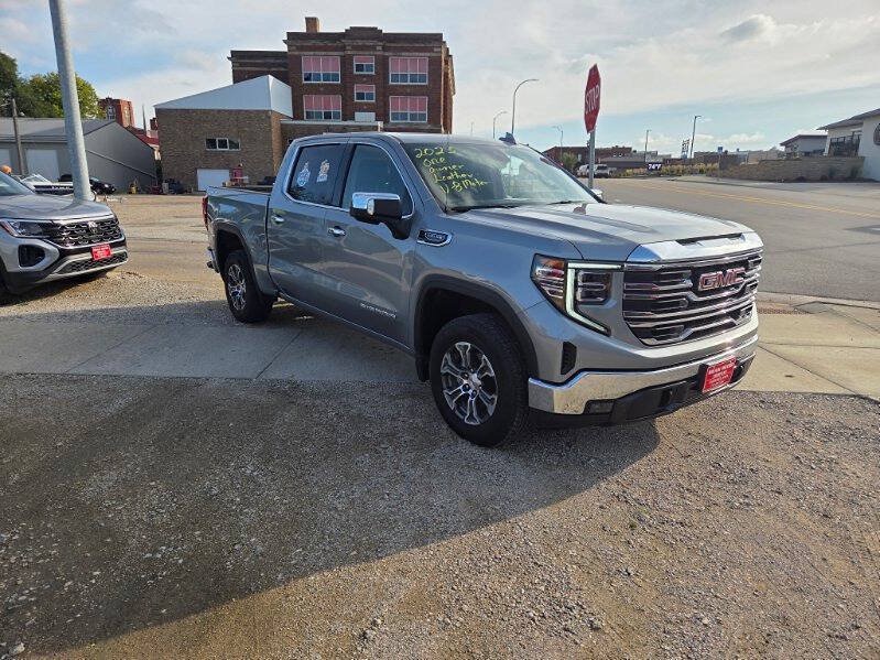 Used 2025 GMC Sierra 1500 SLT AWD/4WD image 23