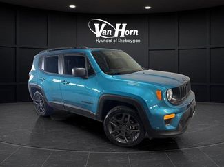 Used 2021 Jeep Renegade Latitude video 1