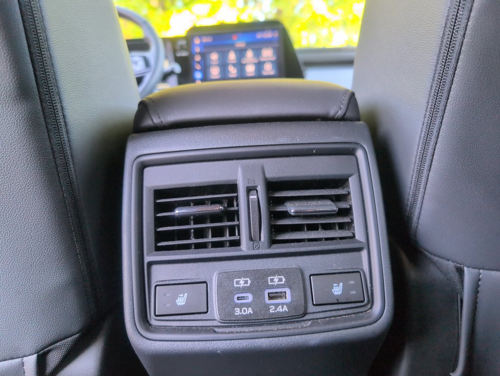 Certified 2026 Subaru Outback Touring AWD/4WD image 36