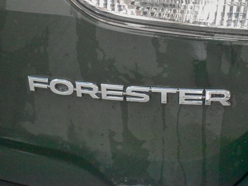 Used 2024 Subaru Forester Premium image 10