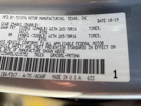 Used 2020 Toyota Tacoma TRD Off-Road w/ Technology Package image 26