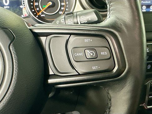 Used 2019 Jeep Wrangler Unlimited Sport S AWD/4WD image 19