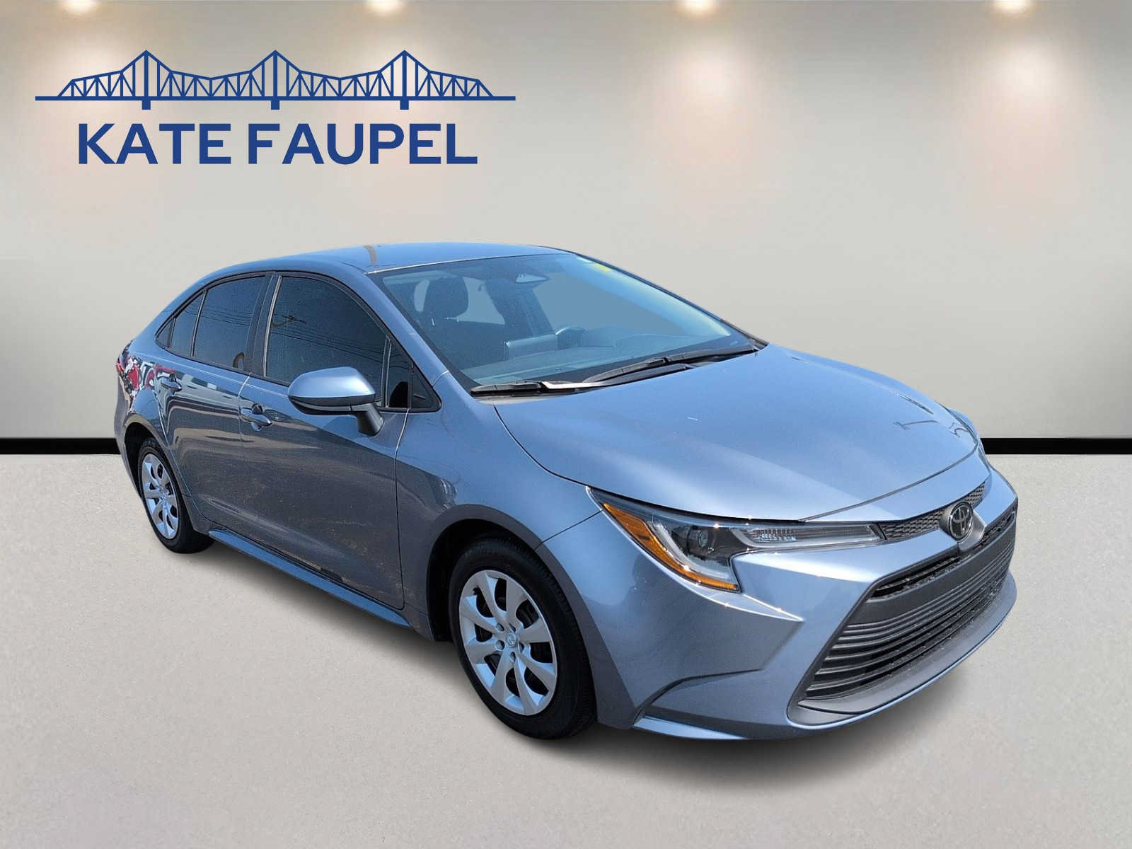Used 2024 Toyota Corolla LE FWD image 1