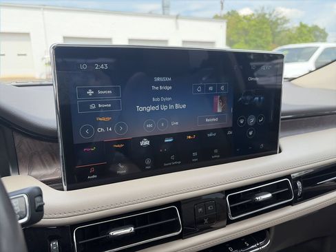 Certified 2023 Lincoln Nautilus Reserve w/ Equipment Group 201A AWD/4WD image 25