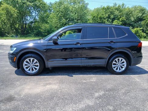 Used 2020 Volkswagen Tiguan S image 5