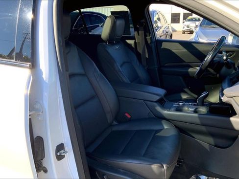 Used 2020 Cadillac XT4 Sport w/ Driver Awareness Package image 6