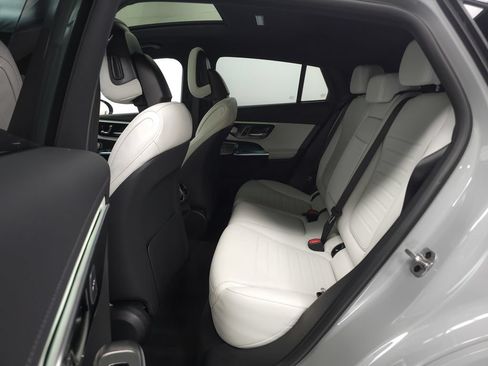 Certified 2026 Mercedes-Benz GLC 300 4MATIC image 27