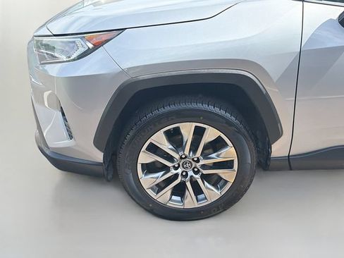 Used 2019 Toyota RAV4 XLE Premium w/ Cold Weather Package FWD image 29
