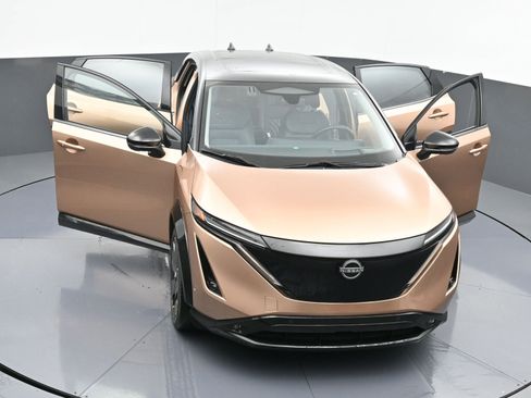 Used 2023 Nissan Ariya PLATINUM+ image 38
