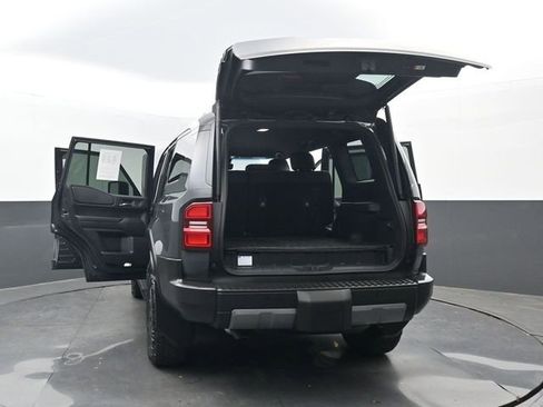 Used 2024 Toyota Land Cruiser image 36