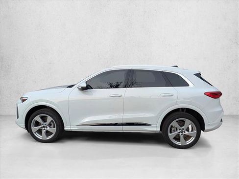 New 2025 Audi Q5 Premium Plus image 5