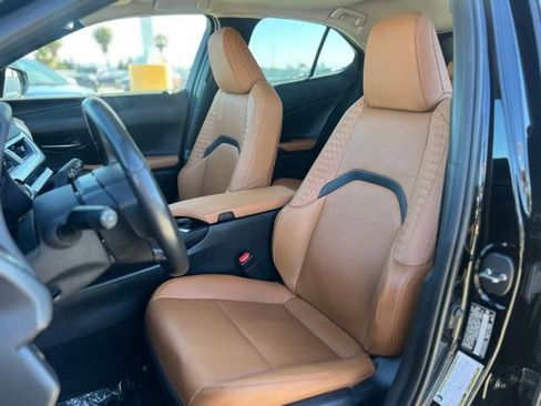 Used 2020 Lexus UX 250h w/ Premium Package AWD/4WD image 15