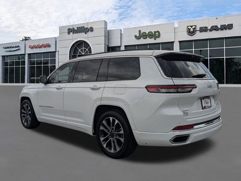 Certified 2024 Jeep Grand Cherokee L Overland w/ Luxury Tech Group IV AWD/4WD image 5